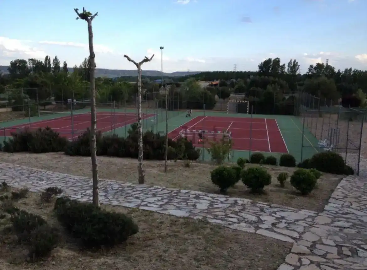 Jardí de Casa o xalet en venda en Magaz de Pisuerga amb Piscina i Balcó