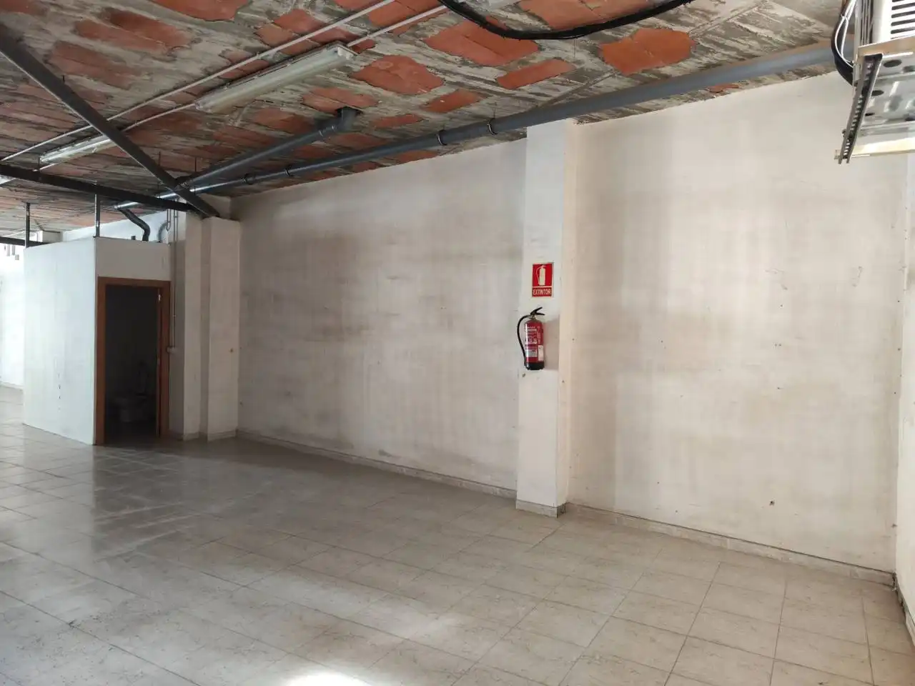 Local commercial à louer à Avenida Gaudí, imagen 10