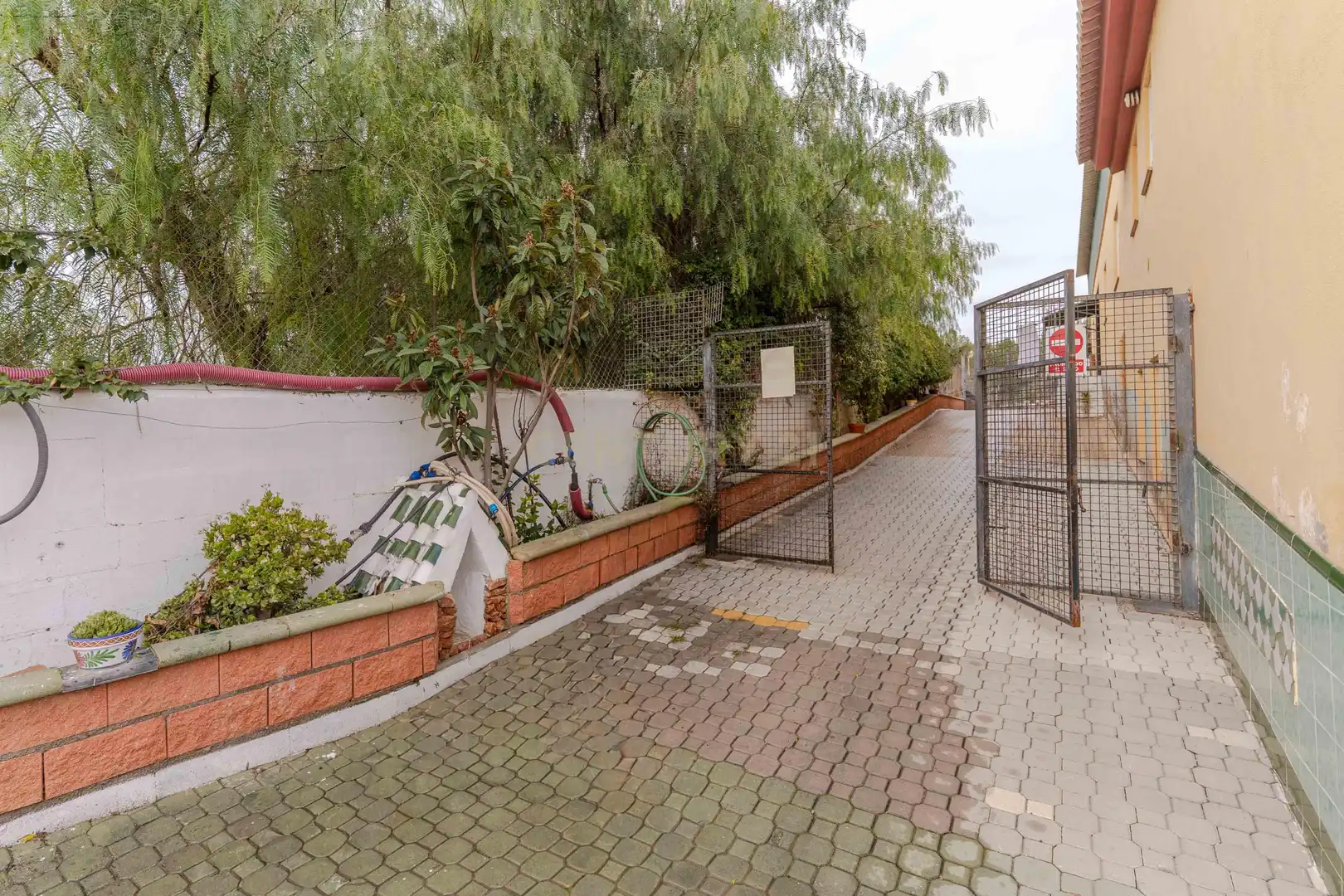 Parking de Casa o chalet en venta en Dúrcal con Jardín privado