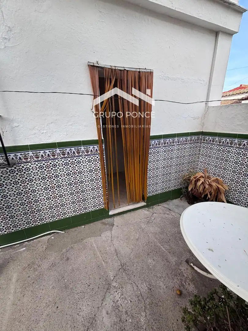 Casa en venta en Caballero Bonald - San José Obrero - Guadalcacín, imagen 2