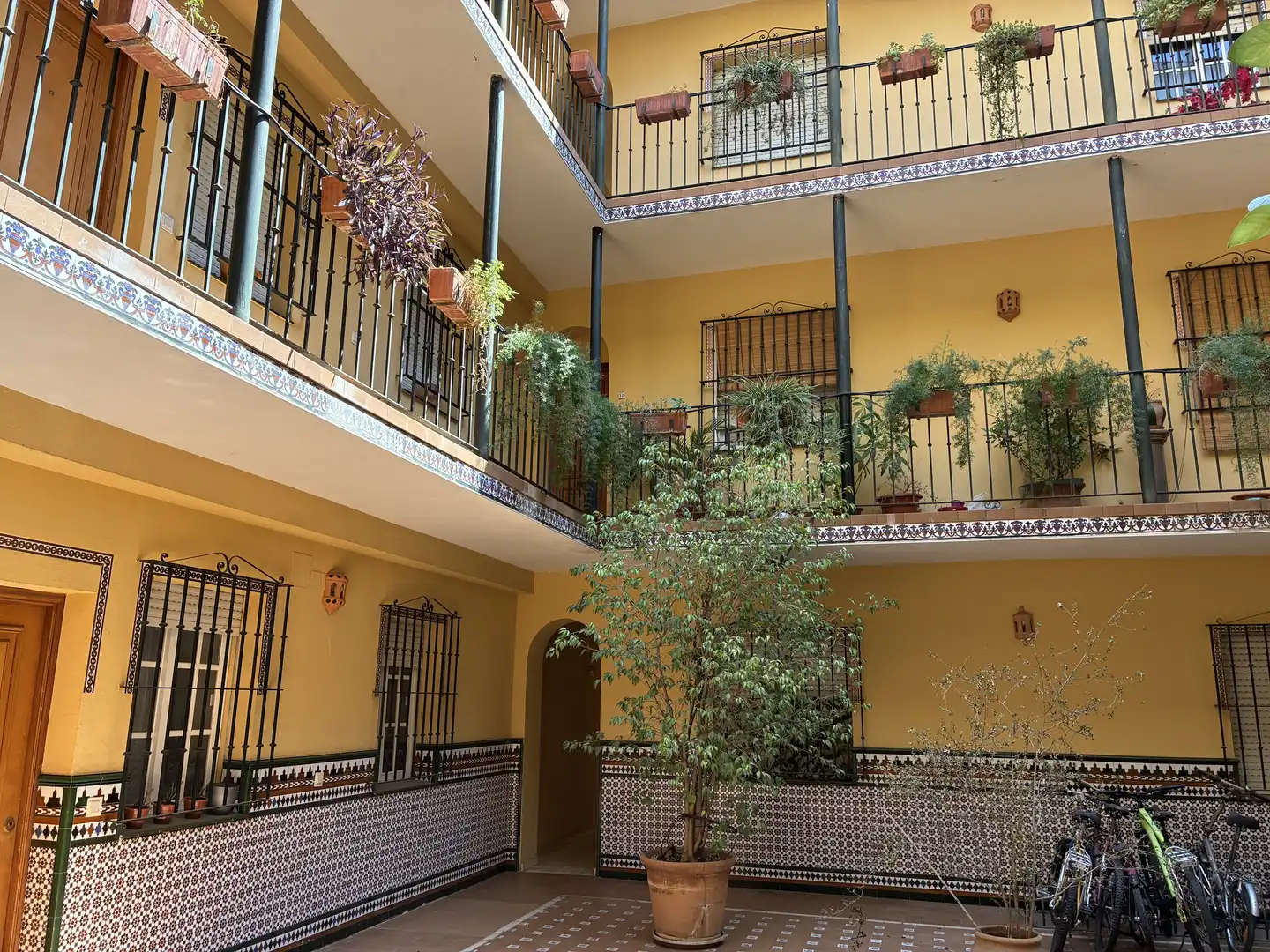 Exterior view of Apartments for sale in Sevilla  with Air Conditioner
