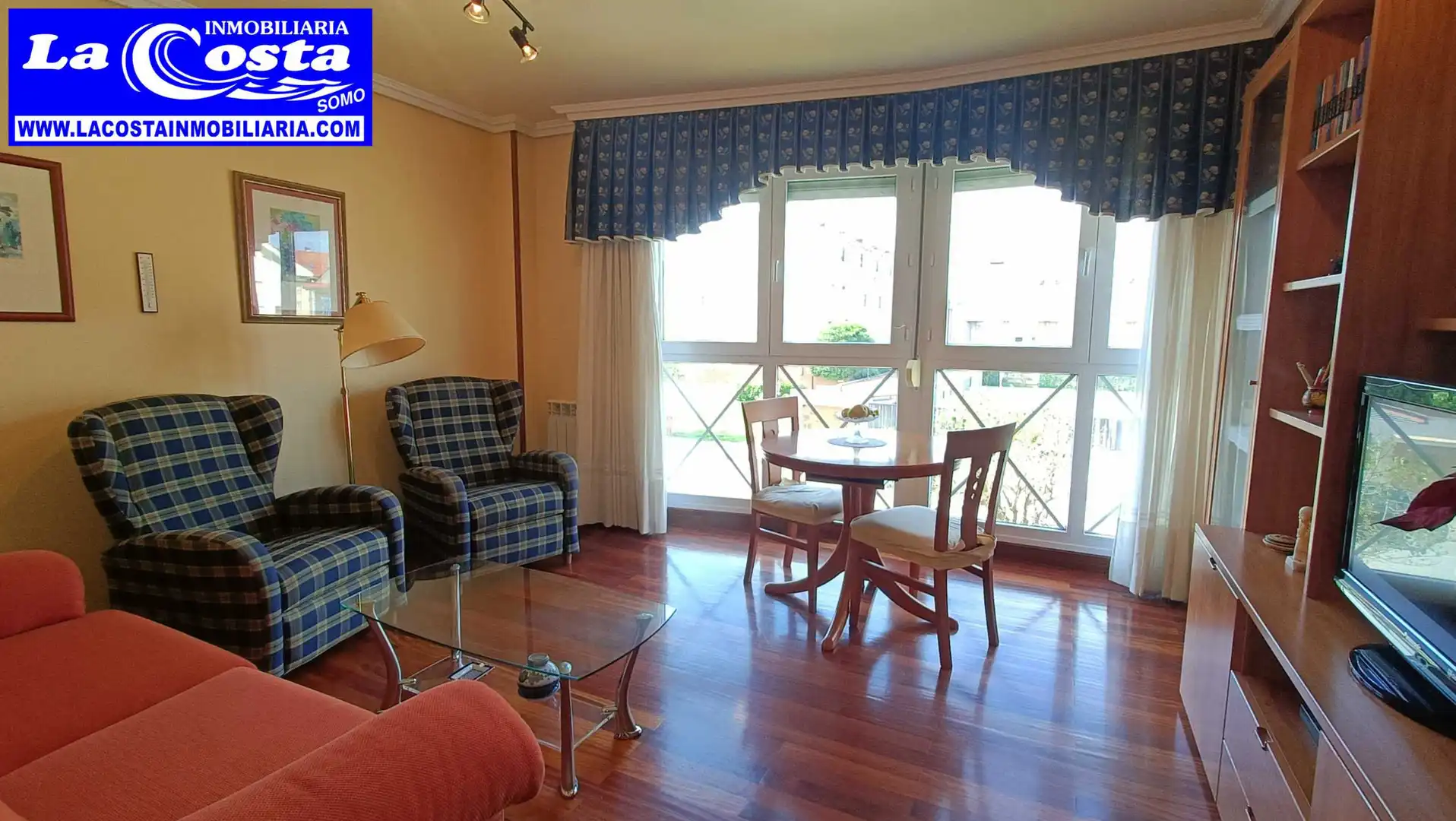Wohnzimmer von Wohnung zum Verkauf in Ribamontán al Mar mit Heizung, Ofen und Waschmaschine