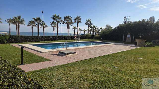 Piso en Alquiler en  Maritimo Rey de Espana en Las Gaviotas  - Carvajal