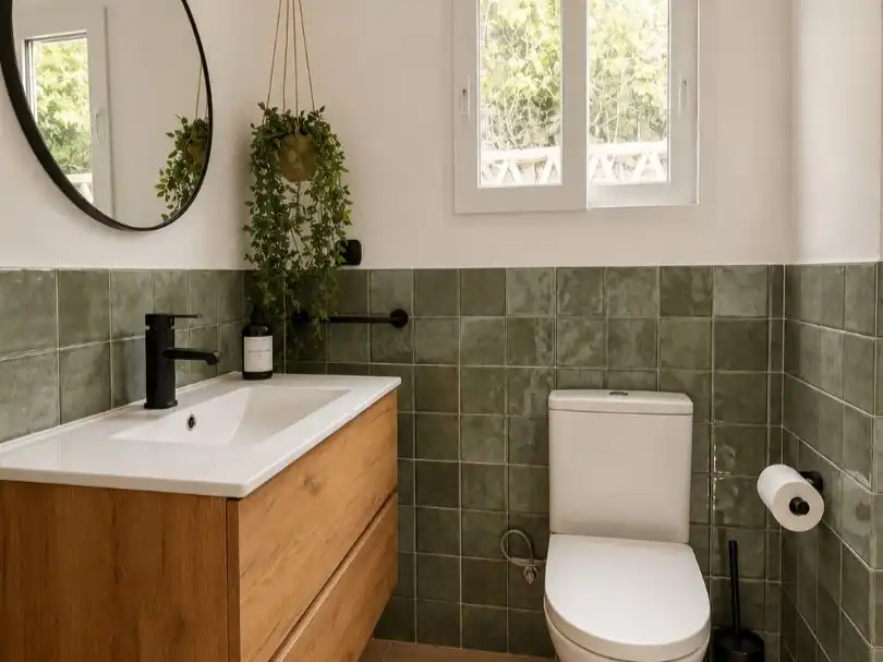 Bathroom of Flat for rent in Torrox  with Air Conditioner, Furnished and Balcony