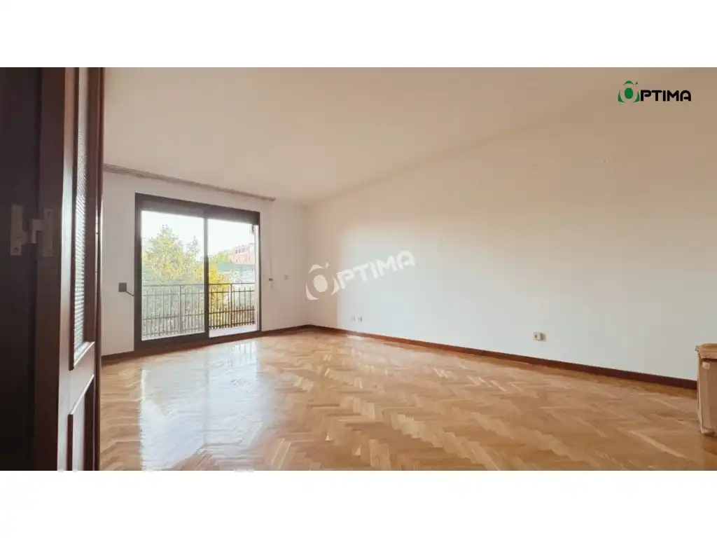 Appartement avec ascenseur à louer à Barajas