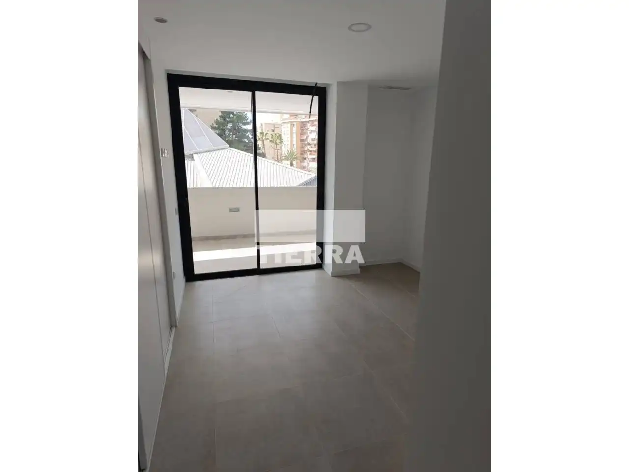 Piso con ascensor en venta en Ronda de Levante, imagen 2