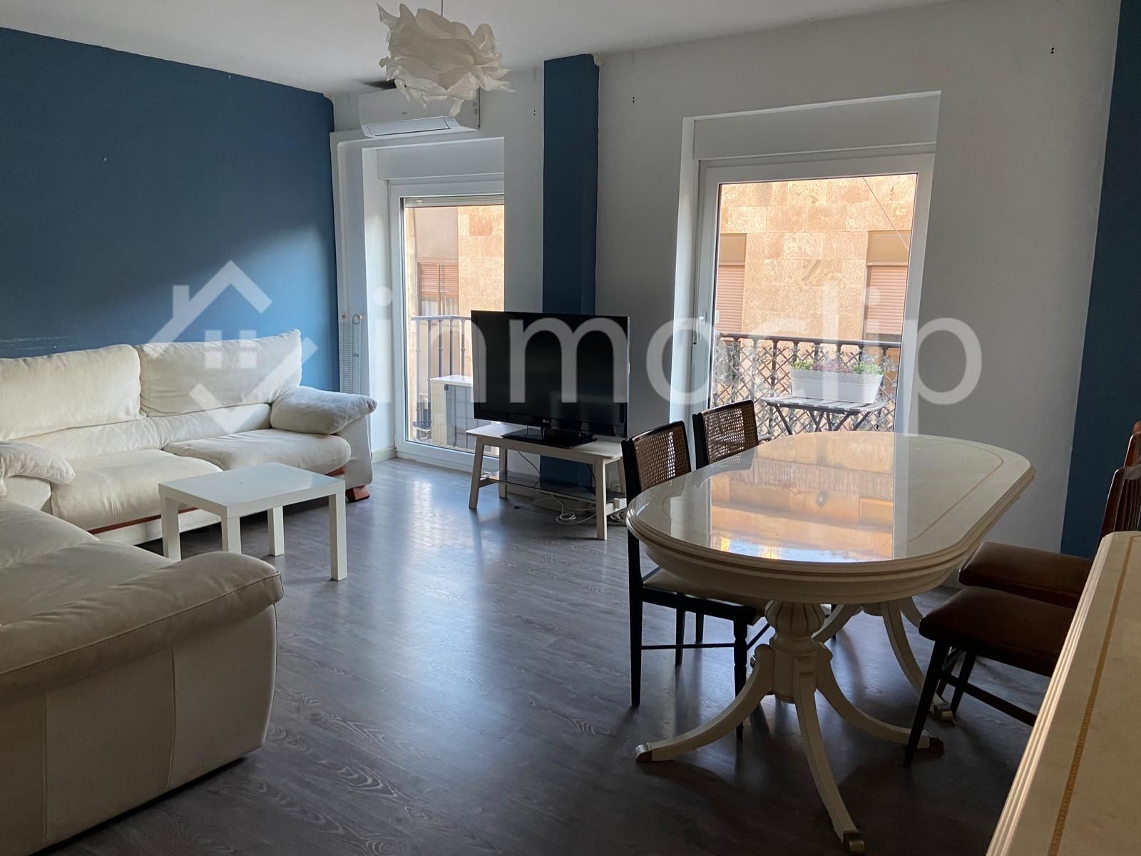 Living room of Flat to rent in Salamanca Capital  with Heating, Terrace and Furnished