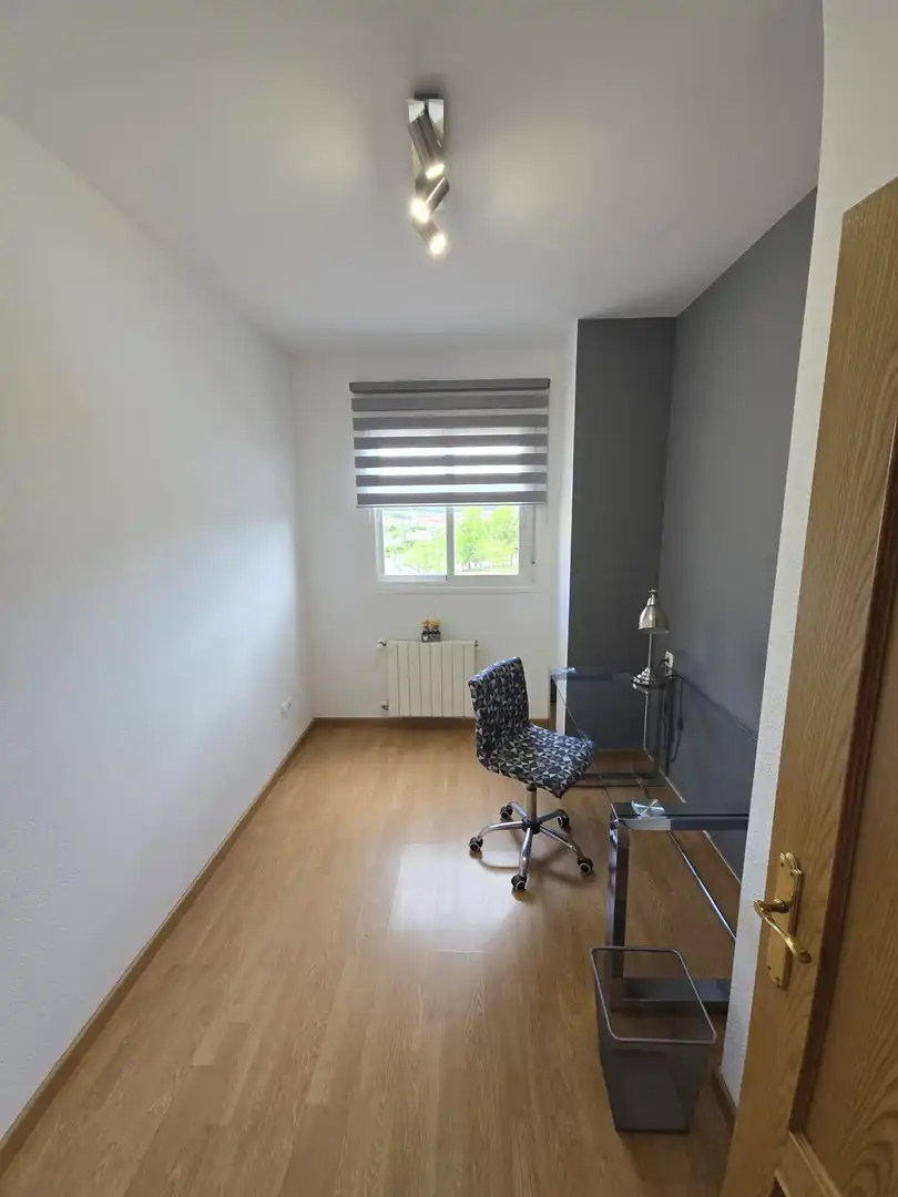 Bedroom of Flat for rent in Cáceres  with Air Conditioner, Heating and Terrace