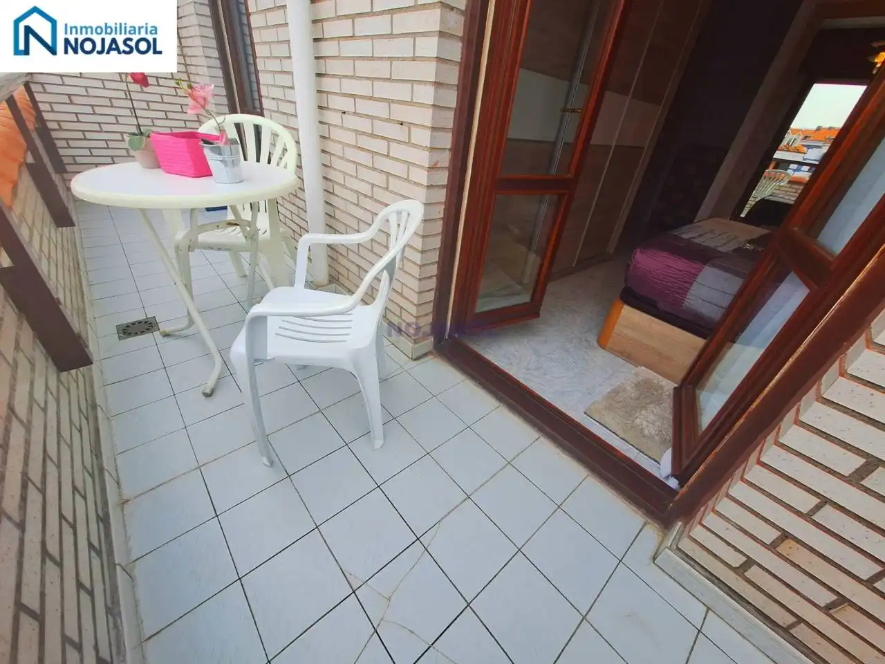 Terrasse von Wohnungen zum Verkauf in Noja mit Heizung, Terrasse und Möbliert