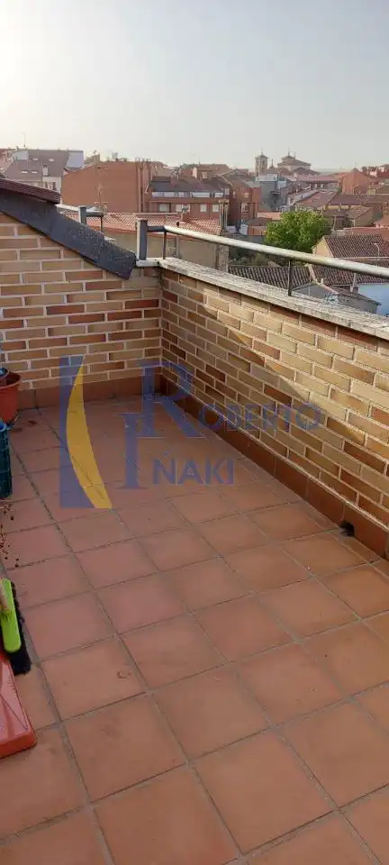 Dúplex amb ascensor en venda a Valencia de Don Juan, imagen 13