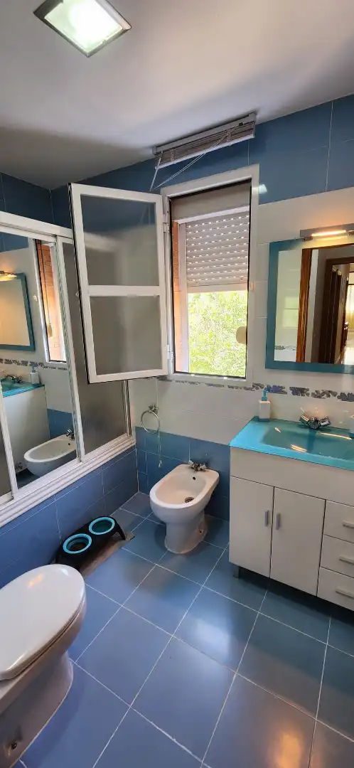 Baño de Piso en venta en Sevilla con Aire acondicionado, Terraza y Trastero