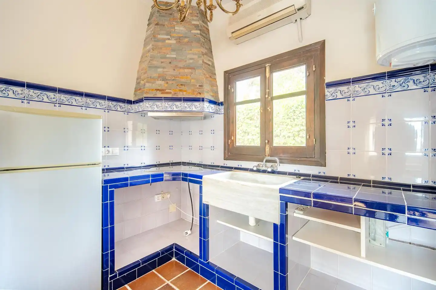 Küche von Haus oder Chalet zum Verkauf in Bétera mit Klimaanlage, Heizung und Privatgarten