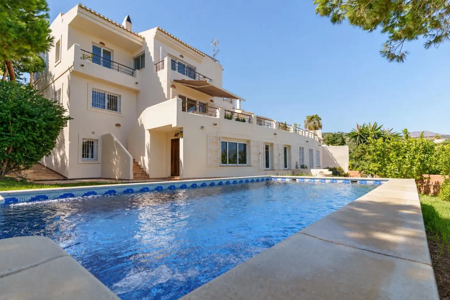 Detached house with terrace for sale in Calle Calle Naranjo, Monte de los Almendros