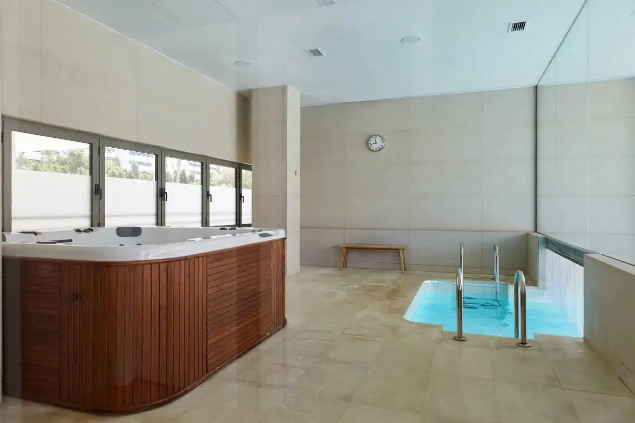 Piscina de Pis de lloguer en Alicante / Alacant amb Aire condicionat, Terrassa i Moblat