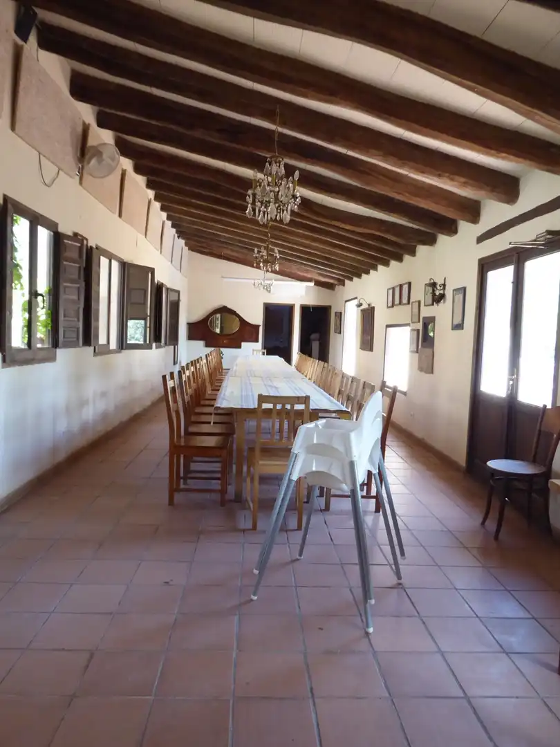 Comedor de Finca rústica en venta en Sant Martí de Tous con Aire acondicionado, Calefacción y Jardín privado