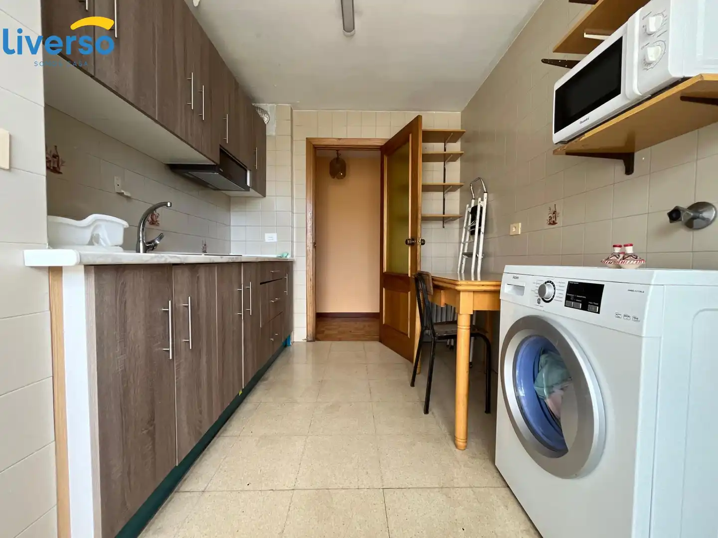 Habitació a Avenida CANTABRIA, Reyes Católicos