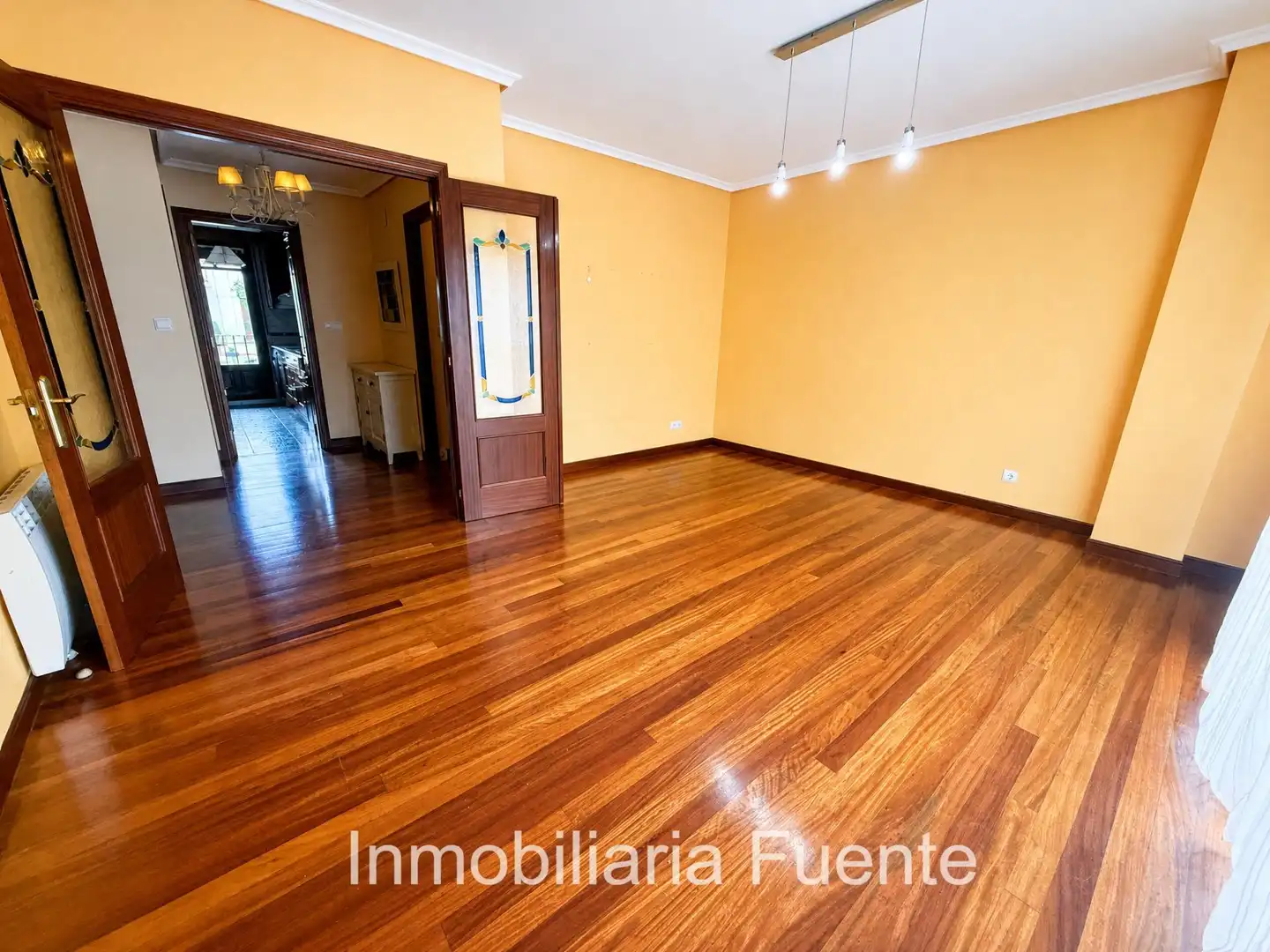 Sala d'estar de Pis en venda en Artzentales amb Calefacció