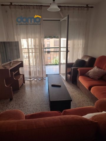 Sala d'estar de Pis de lloguer en  Granada Capital amb Calefacció, Moblat i Forn