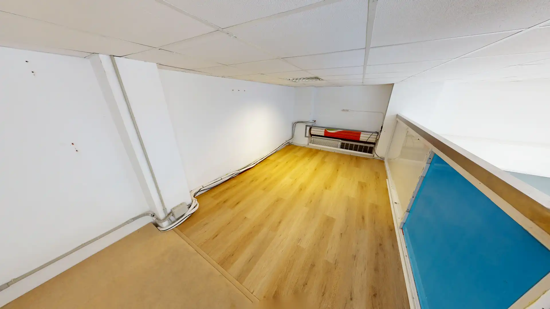 Local en venta en El Campello con Aire acondicionado, Calefacción y Alarma