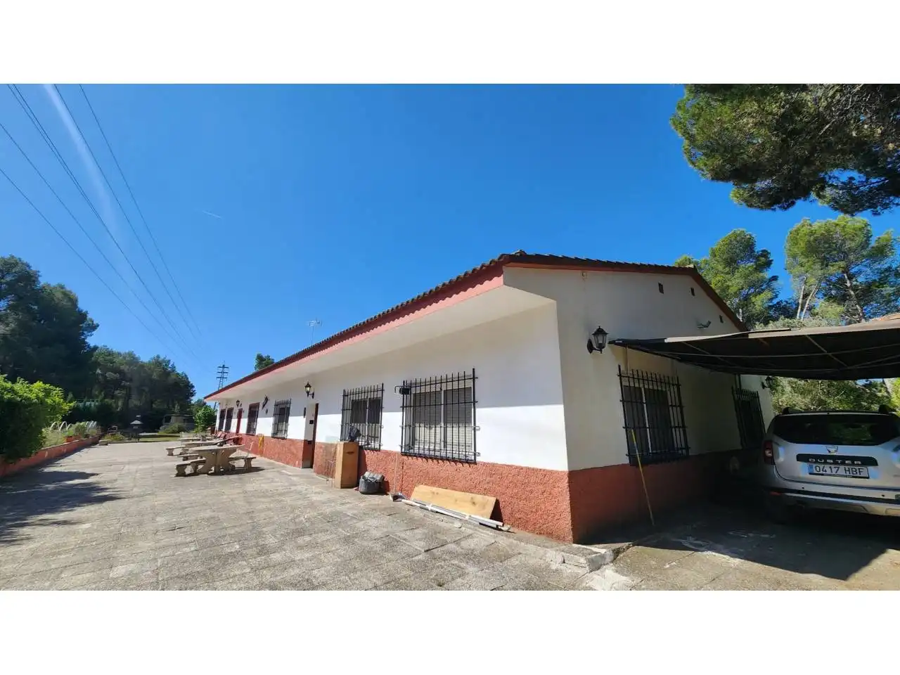 Vista exterior de Casa o xalet en venda en Rubí amb Calefacció, Jardí privat i Parquet