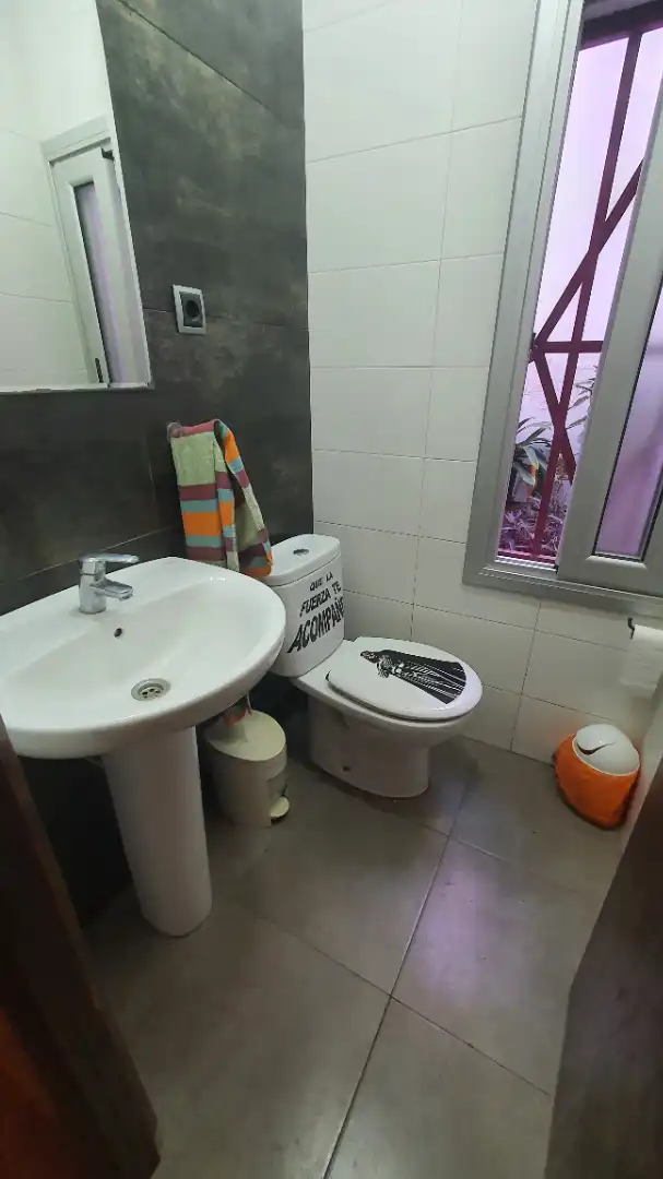Badezimmer von Geschaftsraum zum Verkauf in Barcelona