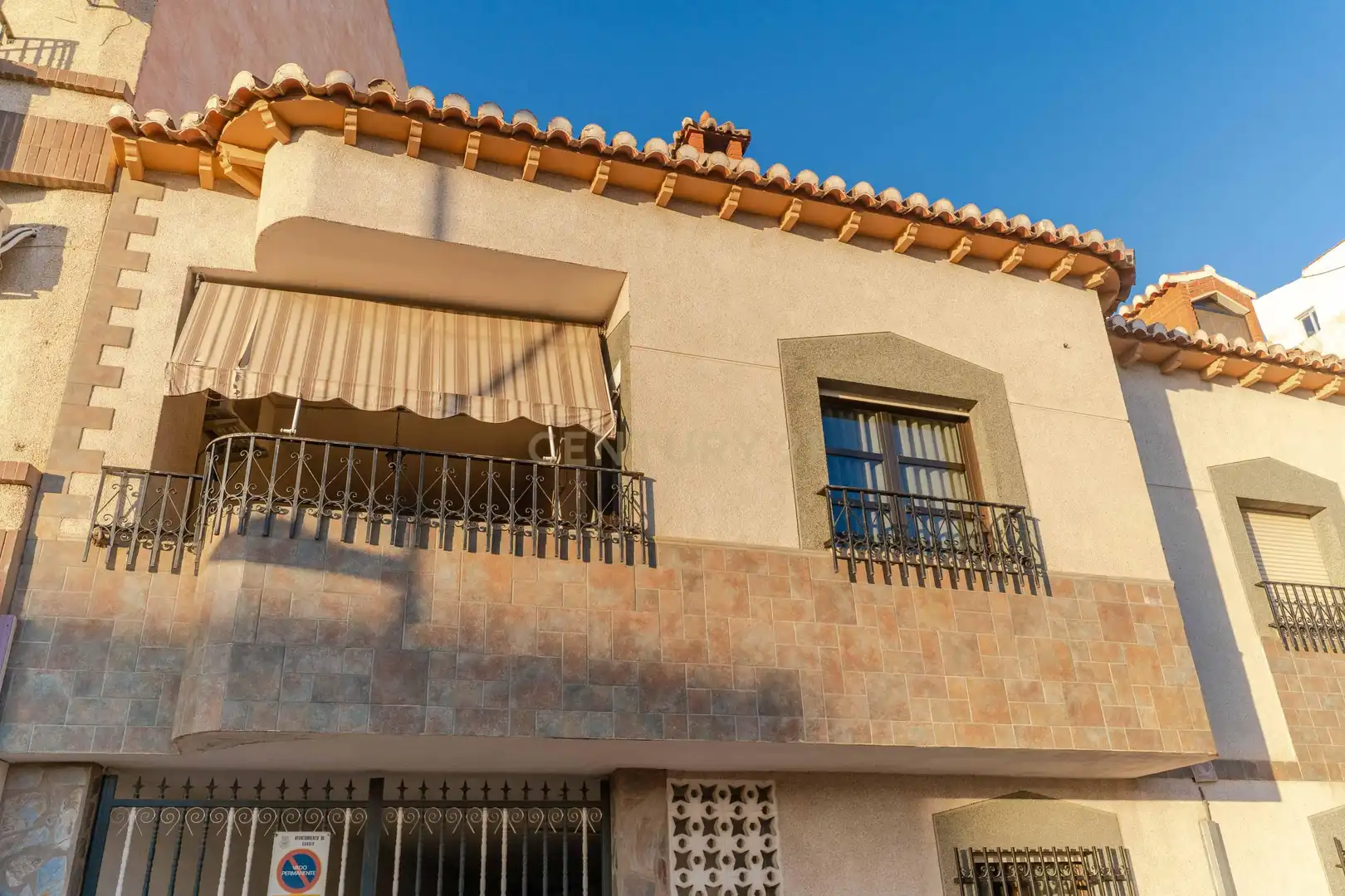 Exterior view of Houses for sale in Guadix  with Private garden, Storage room and Oven