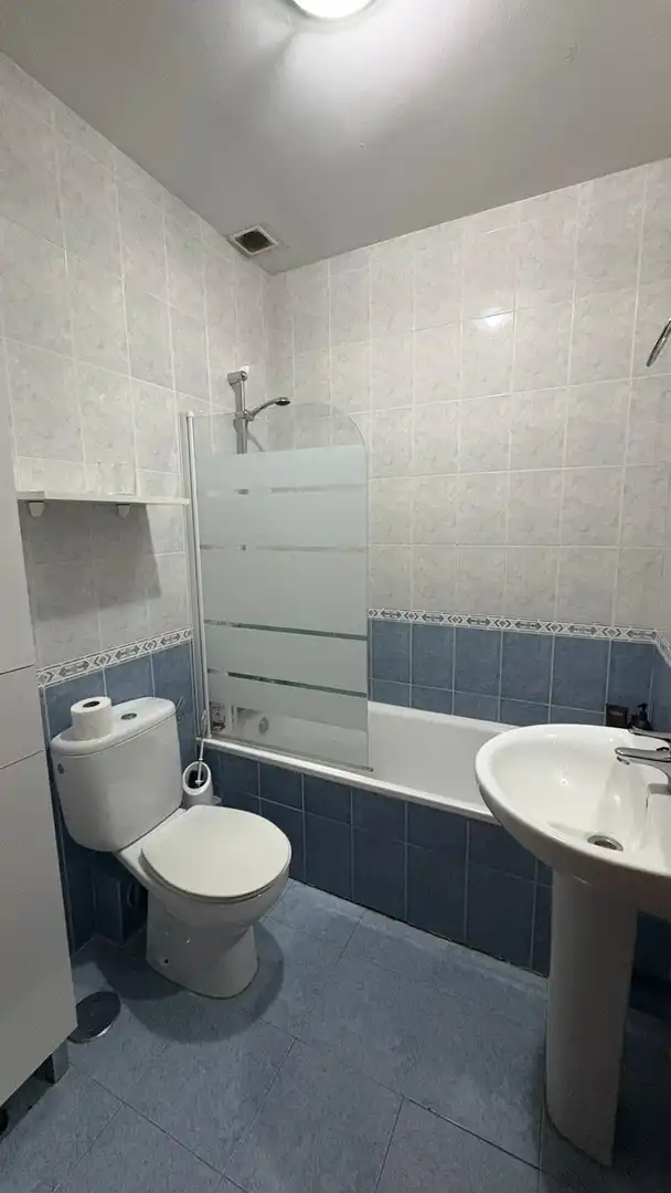 Baño de Casa adosada en venta en Mejorada con Aire acondicionado, Calefacción y Jardín privado
