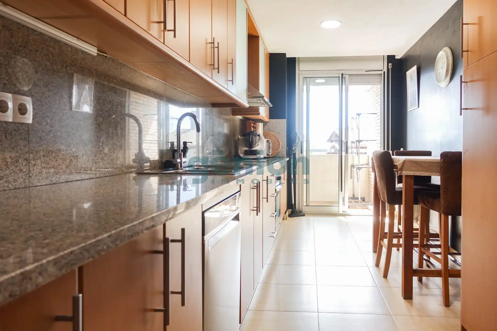 Kitchen of Flat for sale in Salt  with Air Conditioner, Heating and Terrace