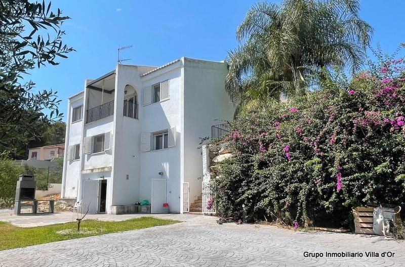 Vista exterior de Casa o xalet en venda en Pedreguer amb Aire condicionat, Calefacció i Jardí privat