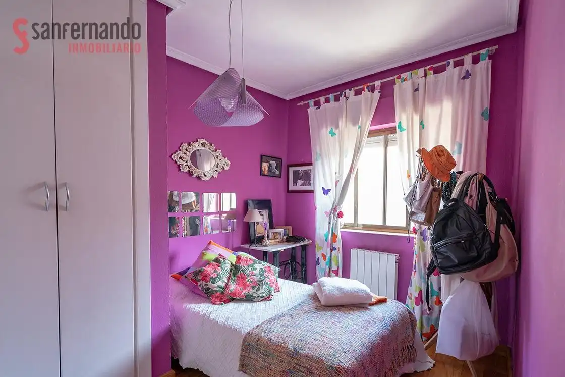 Habitación de Piso en venta en Santander con Calefacción y Parquet