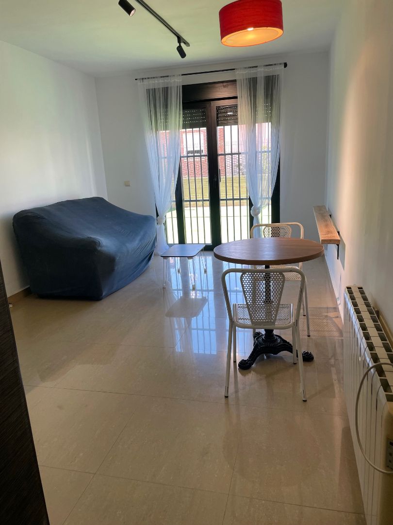 Habitación de Piso de alquiler en El Álamo con Aire acondicionado, Calefacción y Terraza