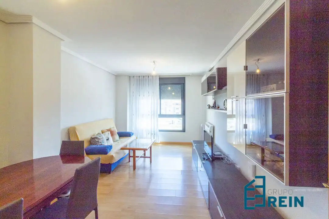 Living room of Flat for sale in Recas  with Air Conditioner and Heating