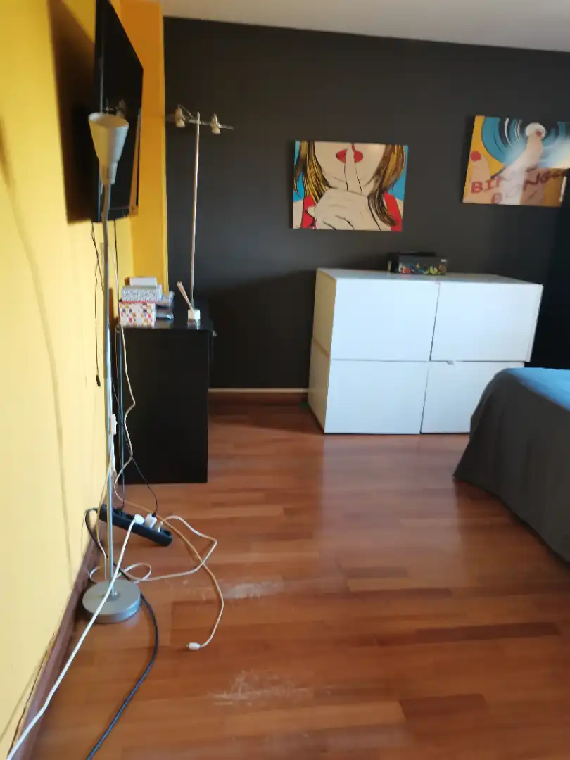 Sala d'estar de Casa o xalet en venda en Málaga amb Calefacció, Jardí privat i Parquet