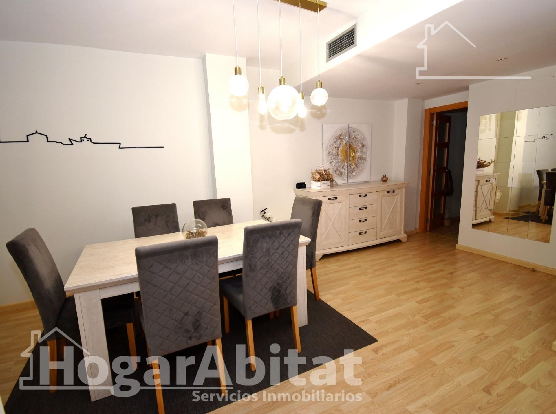 Comedor de Piso en venta en Burriana / Borriana con Parquet, Amueblado y Balcón