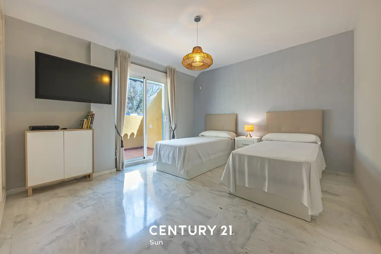 Bedroom of Attic for sale in Marbella  with Air Conditioner, Heating and Terrace