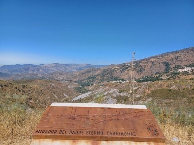 Exterior view of Country homes for sale in Carataunas