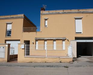 Exterior view of Single-family semi-detached to rent in Tórtola de Henares  with Heating, Terrace and Furnished