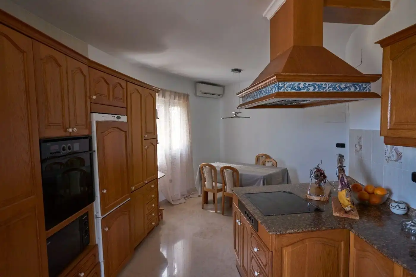 Cocina de Casa o chalet de alquiler en Dénia con Aire acondicionado, Jardín privado y Terraza