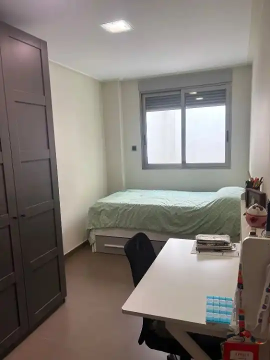 Habitación de Piso de alquiler en Almussafes con Aire acondicionado, Calefacción y Amueblado