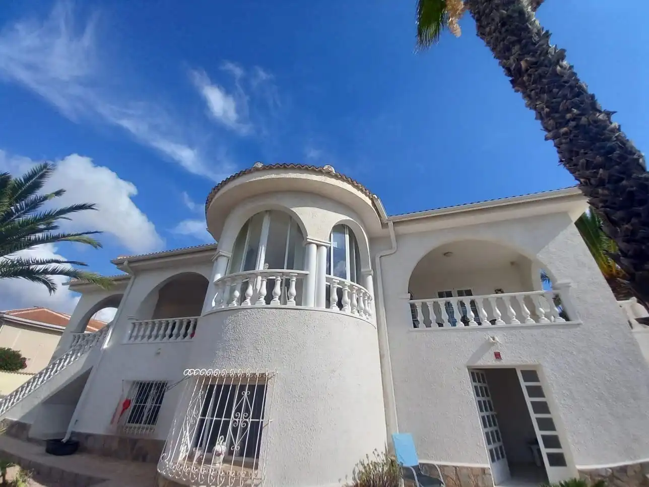Vista exterior de Casa o xalet en venda en Rojales amb Aire condicionat, Calefacció i Jardí privat