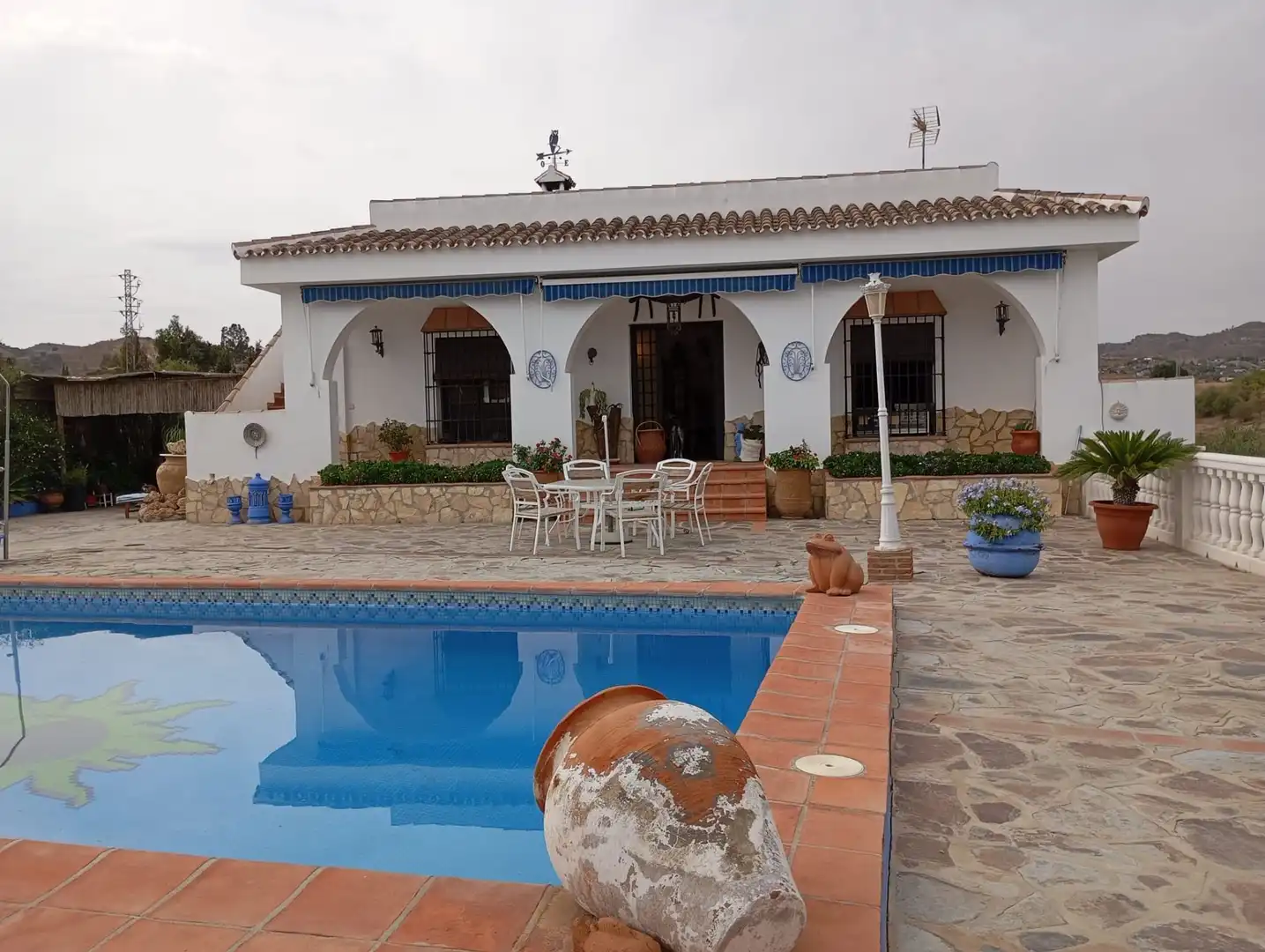 Maison avec piscine à vendre à 18