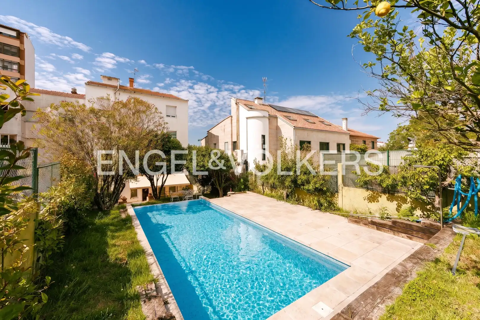 Swimming pool of Apartments for rent in Vigo   with Heating, Private garden and Terrace