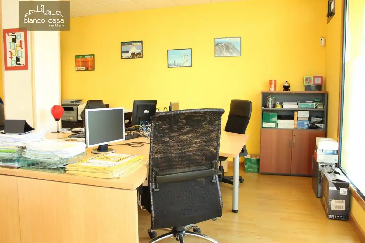 Local commercial à vendre à Carballo, imagen 5