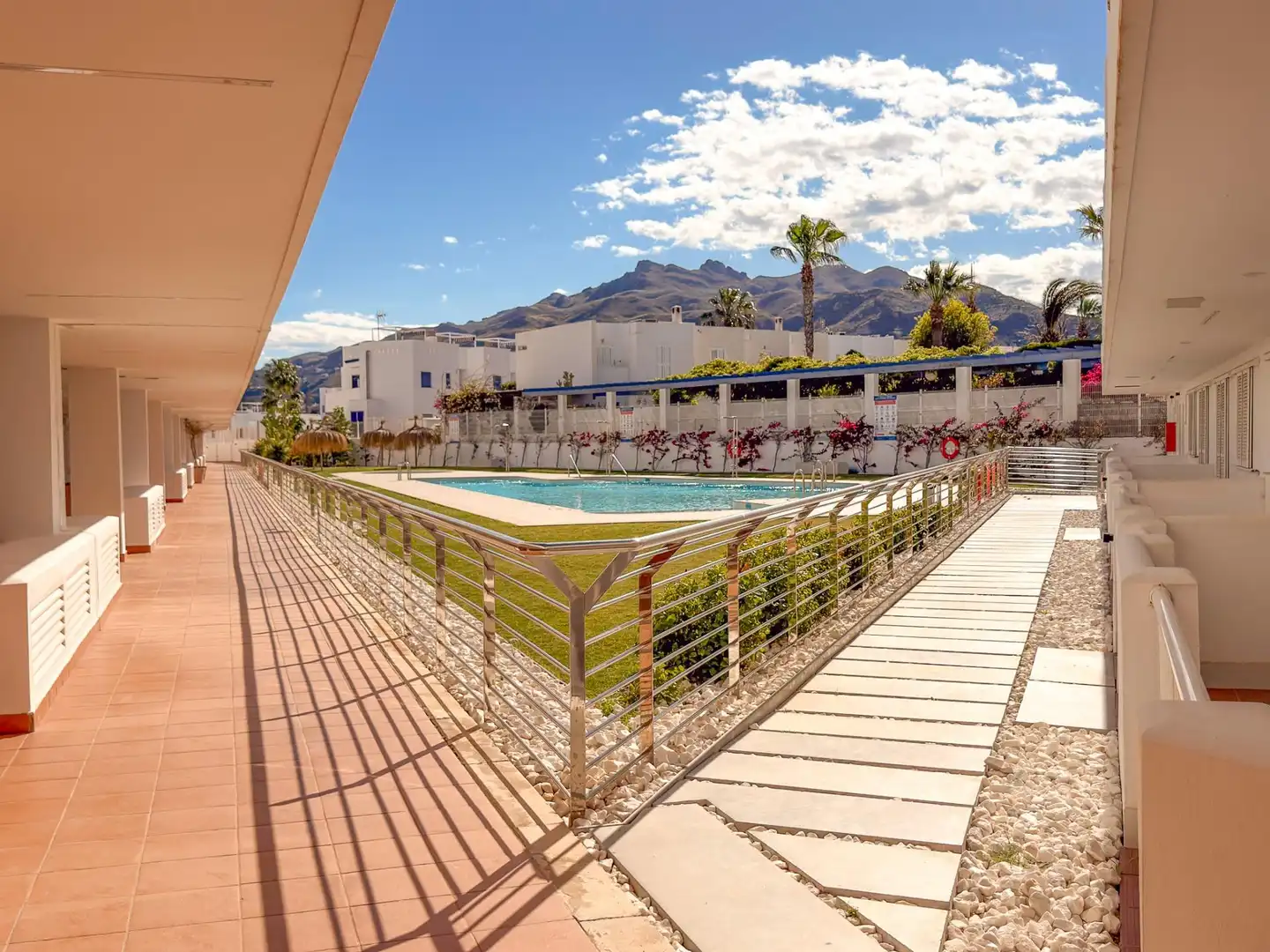 Piscina de Ático en venta en Mojácar con Aire acondicionado, Calefacción y Jardín privado