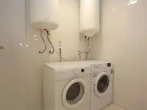 Bathroom of Buildings for sale in Sevilla