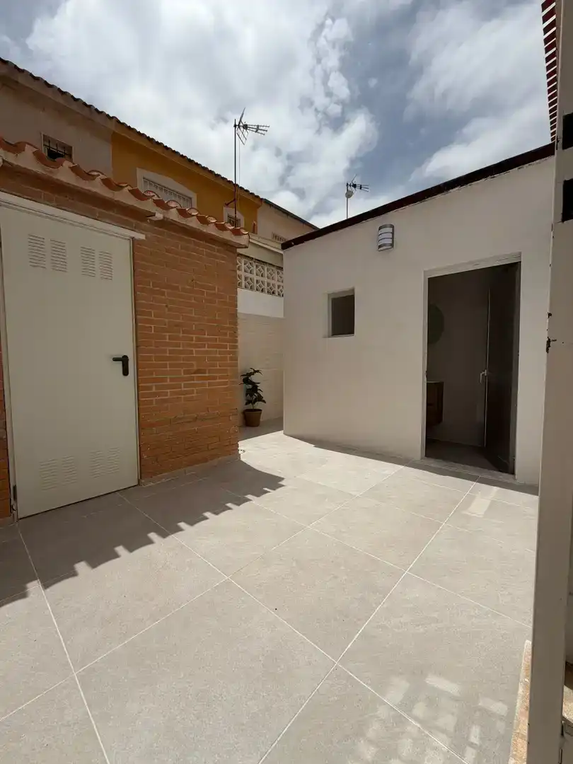 Terrassa de Casa adosada en venda en Cartagena amb Aire condicionat, Jardí privat i Parquet