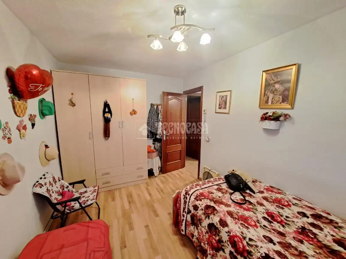 Habitación de Piso en venta en Parla con Calefacción y Terraza