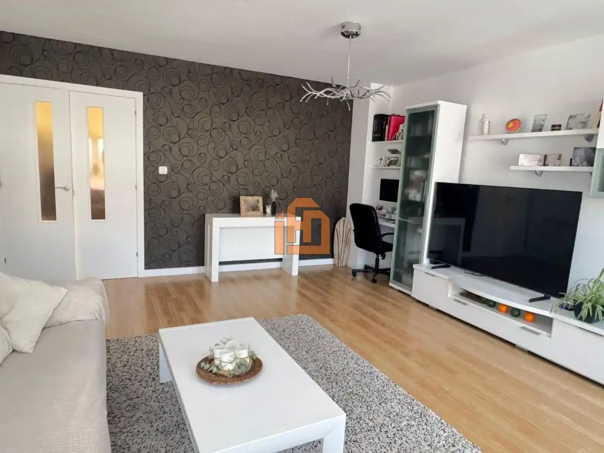 Duplex con piscina in vendita a Calle Juan Ramón Jiménez, imagen 4