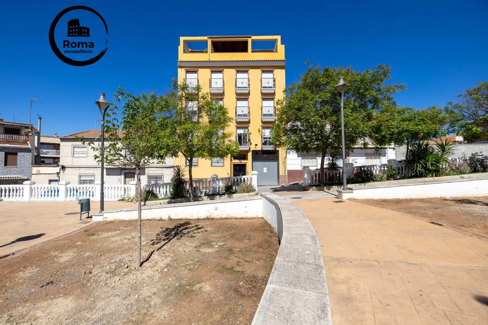 Vista exterior de Piso en venta en Atarfe con Balcón