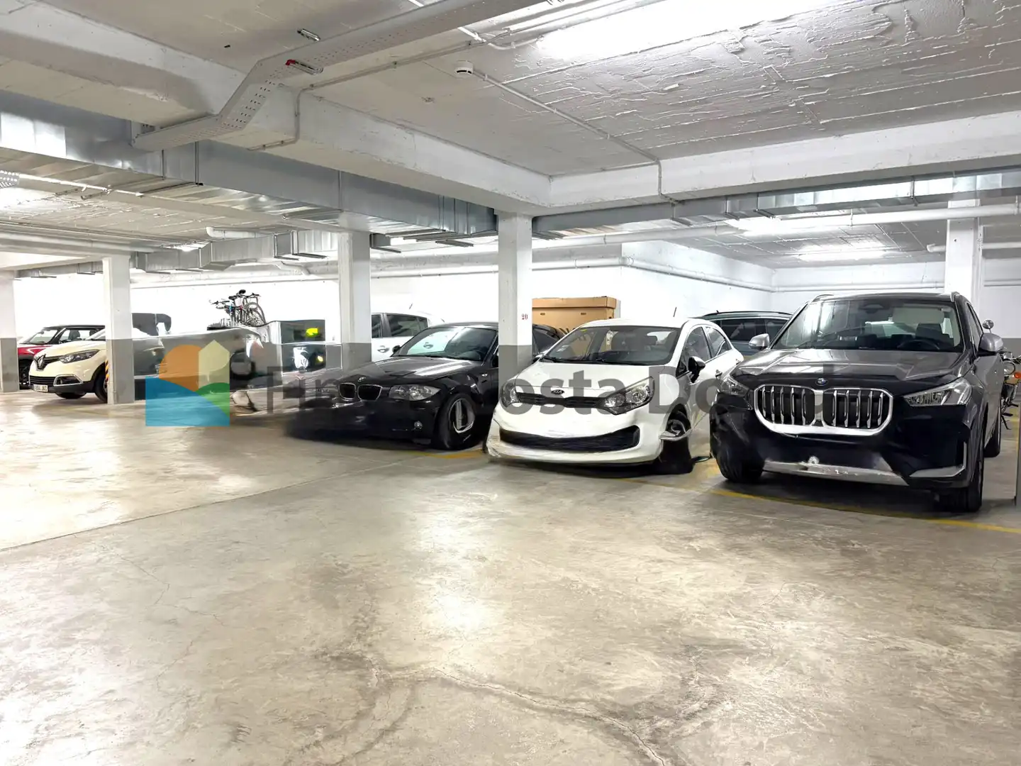 Parking de Piso en venta en Vilanova i la Geltrú con Aire acondicionado, Calefacción y Parquet